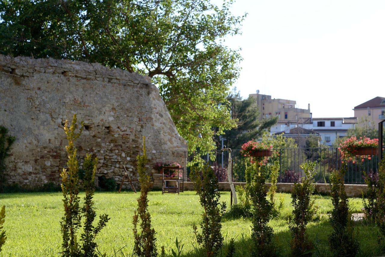 Torre Della Loggia - Dimora Storica - Ortona Exterior foto